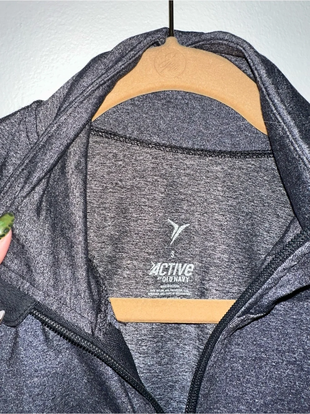 Old Navy Women's Dark Gray Zip-Up Jacket - Picture 2 of 3